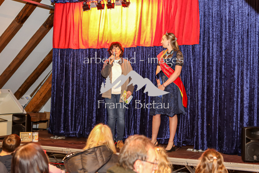 OE7A5490 | Offizielle Eröffnung der Ostereiersuche durch 2. Bürgermeisterin Elisabeth Pfeffer und Glaskönigin Oceane Reintgen