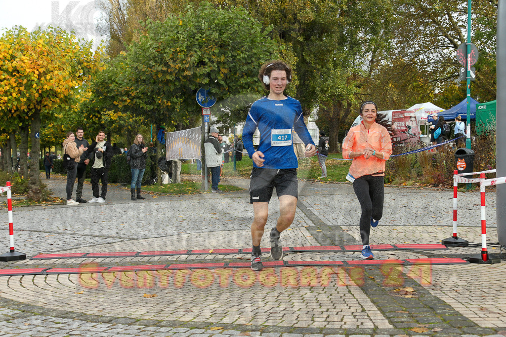 241020_1011_EX1_8034 | Sportfotografie im Rhein-Sieg Kreis, Köln, Bonn, NRW, Rheinland Pfalz, Hessen, etc. Unser Tätigkeitsfeld umfasst den Laufsport vom Volkslauf über den Marathon, Duathlon, Triathon bis zum Ultralauf wie Kölnpfad Ultra oder Schindertrail.