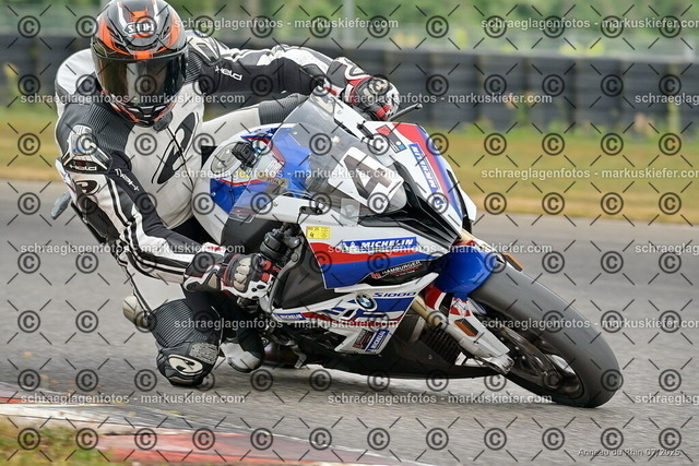 25bt05-0954 | markuskiefer.com - Realisiert mit Pictrs.com