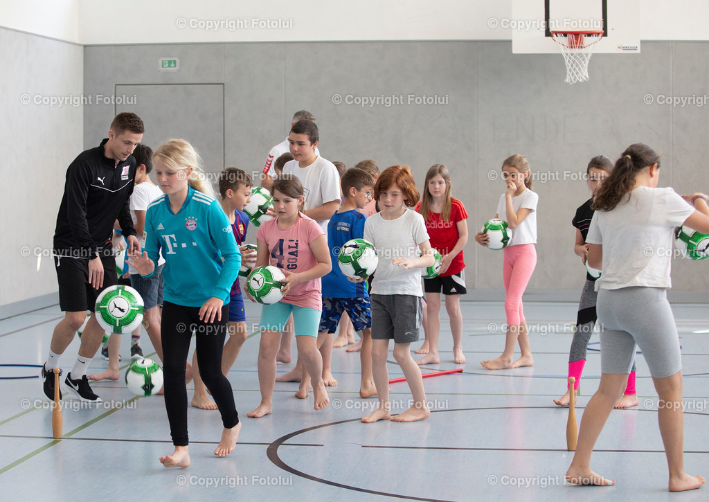 SCHULEAMBALL_030522_31 | bilder, linz, photo, foto, fussball, sport, fotolui, bundesliga