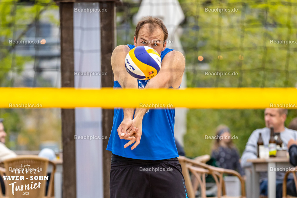 2022-00063087-Vater-Sohn-Turnier-Turnierbilder-2 | 26.05.2022; Berlin Foto: Gerold Rebsch - www.beachpics.de