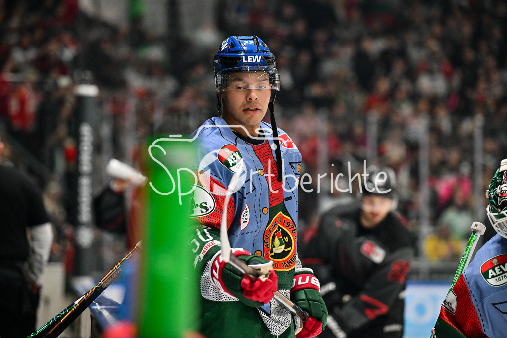 Augsburger Panther - Kölner Haie | im Bild Madison BOWEY (Augsburger Panther 22) beim warmup vor der Partie / Einzelfoto / Freisteller / DEL: Augsburger Panther - Kölner Haie; Curt Frenzel Stadion am 26.09.2025