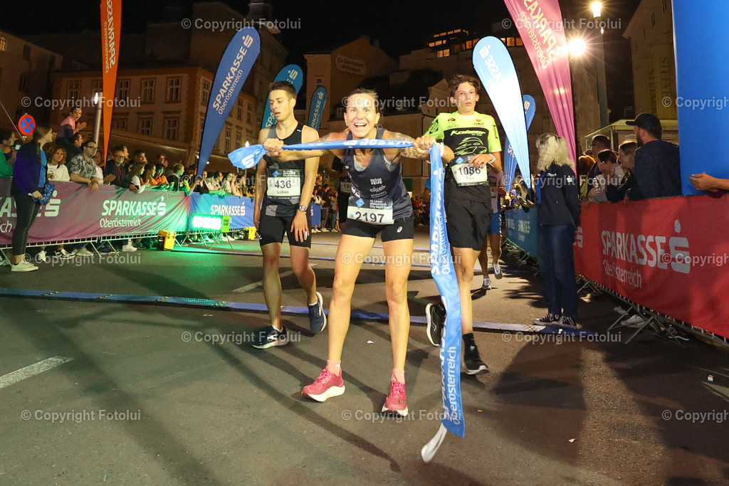 20230928bmmac22687 | Linz, AUSTRIA 26.Sept.23 - Night Run, Image shows 
Photo: Sportmediapics.com/ Manfred Binder