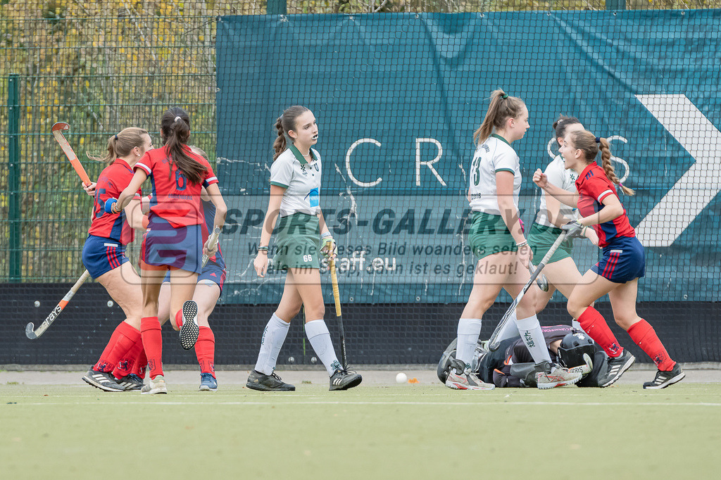 HK_20231022_106076 | Finale Deutsche Meisterschaft Feld WU16 Uhlenhorst Mülheim - Düsseldorfer HC am 22.10.2023 DHC, Düsseldorf ,