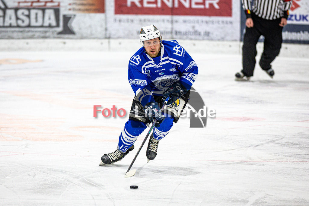 SC Forst NATURE BOYS gegen ESC Hassfurt HAWKS | Eishockey Landesliga Herren Playoffs 2024/25 - Spiel 2 von 4, SC Forst NATURE BOYS gegen ESC Hassfurt HAWKS, 20250222,Tobias DIETZ (Nature Boyz 15) in Aktion, Freisteller,2025-02-22 in Peißenberg (Eisstadion Peißenberg)Tobias DIETZ (Nature Boyz 15)Copyright: WolfgangxLindner foto-lindner.de