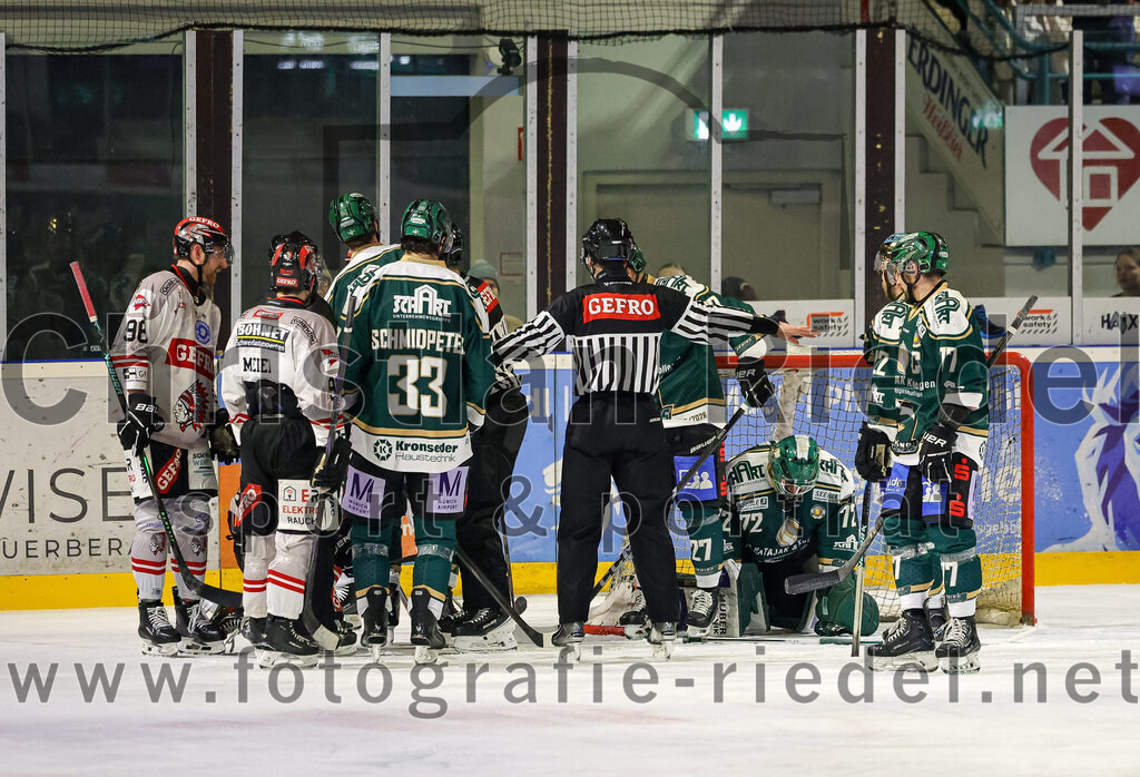 2026-02-08_084_TSV_Erding_gegen_ECDC_Memmingen_Indians | Erding, Deutschland, 08.02.2026:Eishockey, Oberliga Süd 2025 / 2026, 45. Spieltag, TSV Erding gegen ECDC Memmingen Indians, Endergebnis: Foto: Christian Riedel / fotografie-riedel.net