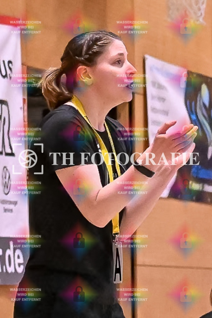 GER, SG Maulburg/Steinen - HB Kinzigtal, Handball, Suedbadenliga, 22. Spieltag, Saison 2023/2024, 27.04.2024 | Katrin Scherkenbach (HB Kinzigtal)

GER, SG Maulburg/Steinen - HB Kinzigtal, Handball, Suedbadenliga, 22. Spieltag, Saison 2023/2024, 27.04.2024

Foto: TH Fotografie/Thomas Hess