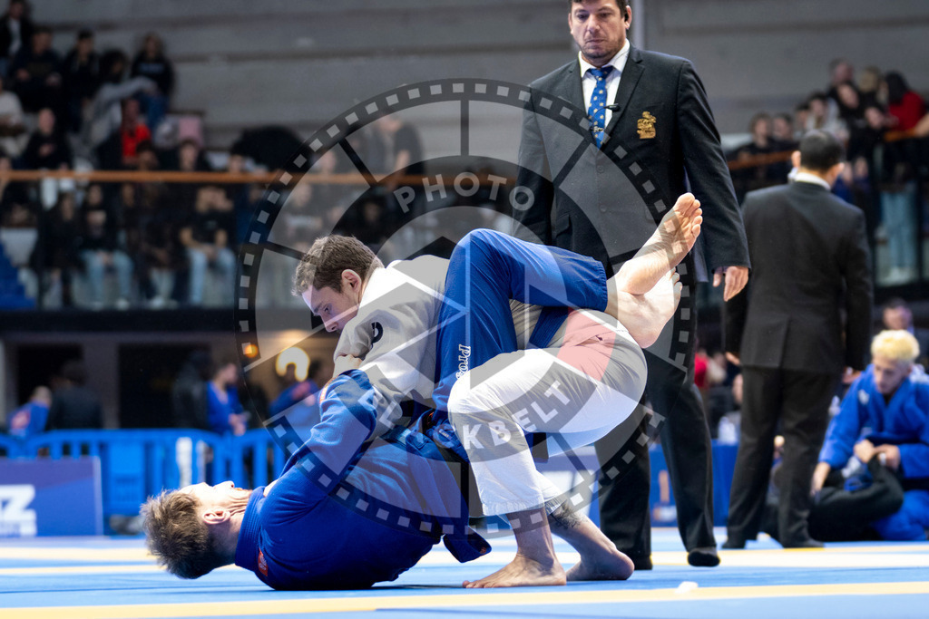 20240121PBB5334 | Fighters compete during the second day of the IBJJF European Championship in Paris, France, on January 21, 2024.