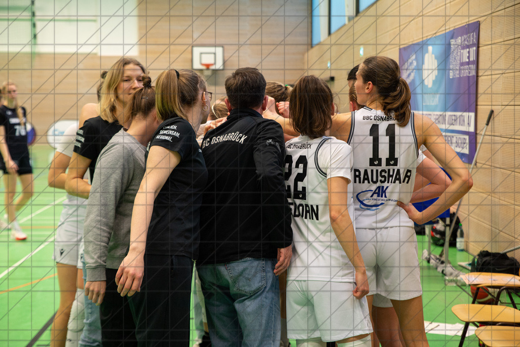 2. DBBL Nord 24/25 | 09.03.2025 | BBC OS vs. ChemCats Chemnitz | 2. DBBL Nord 24/25 | 09.03.2025 | BBC OS vs. ChemCats Chemnitz - - - - - CREDIT, www.bullenfotos.de, Martin König, Hörner Weg 40, D-49078 Osnabrück, +4917663732967, Nutzung und Weitergabe nur zu den vereinbarten Zwecken. Presseanfragen an Urheber. Alle Rechte beim Urheber. - - - - - - Realisiert mit Pictrs.com