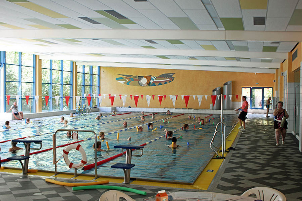 Kinderfreibecken Robbe - Schwimmbad Nord | Das Team hinter BILDLEXIKON LEIPZIG bündelt historische wie aktuelle Informationen über die Stadt Leipzig in Text und Bild auf einer Plattform und stellt diese der interessierten Öffentlichkeit zur Verfügung.