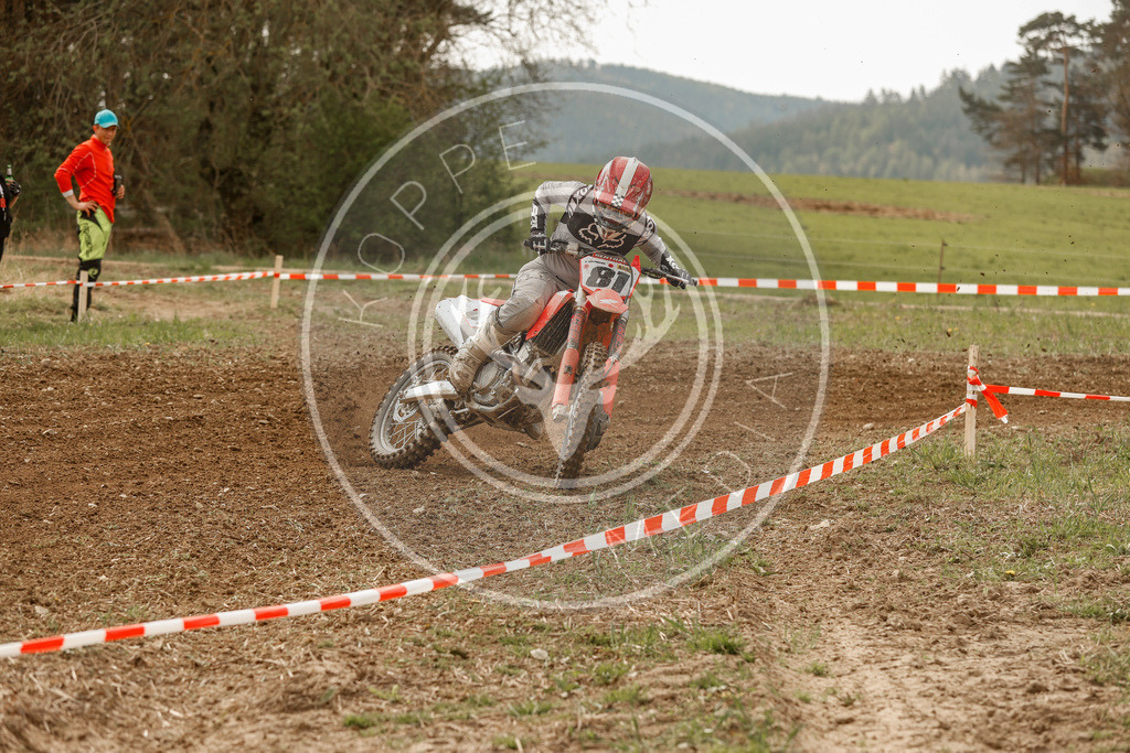4TaktLauf1-671 | koppe-media - Realisiert mit Pictrs.com