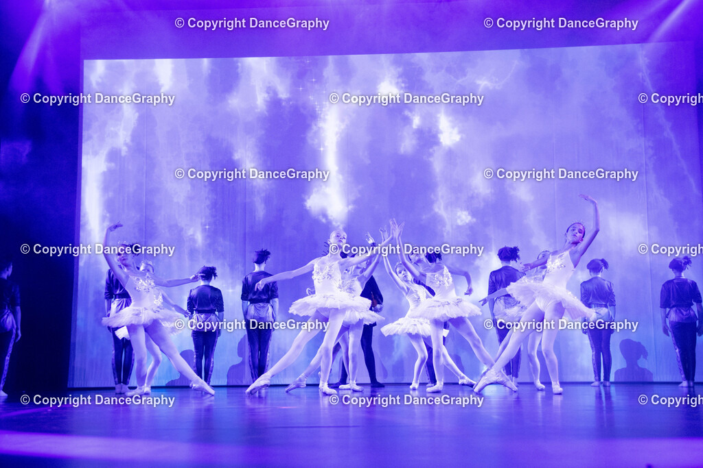 GPHY2775 | DanceGraphy - Realisiert mit Pictrs.com