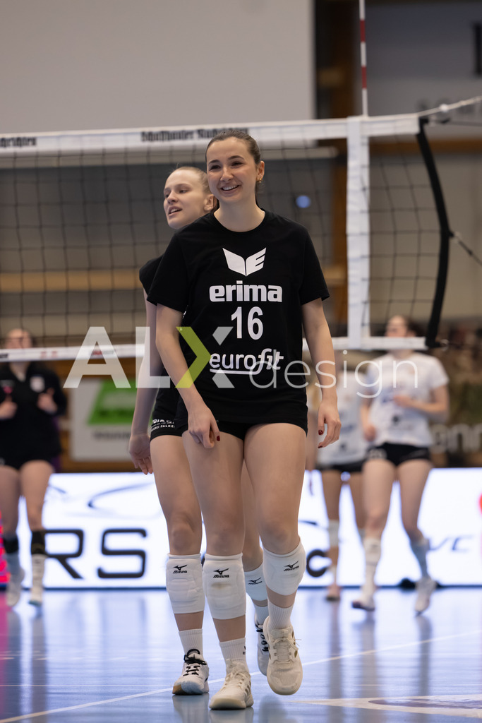 Volleyball I Frauen I Saison 2025-2026 I Volleyball NLA | Women I Round 16 I VC Kanti Schaffhausen - Viteos NUC I 31.01.2026 | 16 Petrenkó Brigitta (HU) (VC Kanti Schaffhausen) - Zuspiel - Realisiert mit Pictrs.com