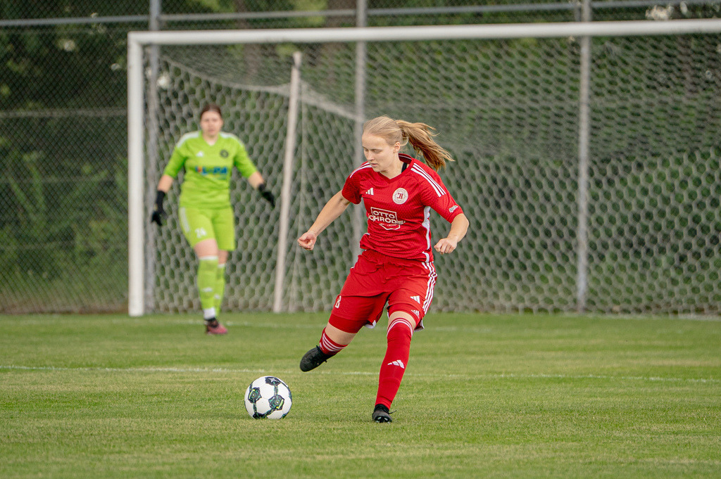 Fußball I Frauen I Saison 2025-2026 I Niedersachsen-Pokal I Finale I FC Jesteburg-Bendestorf - Hannover 96 I 22324 | jns.sportfotos - Realisiert mit Pictrs.com
