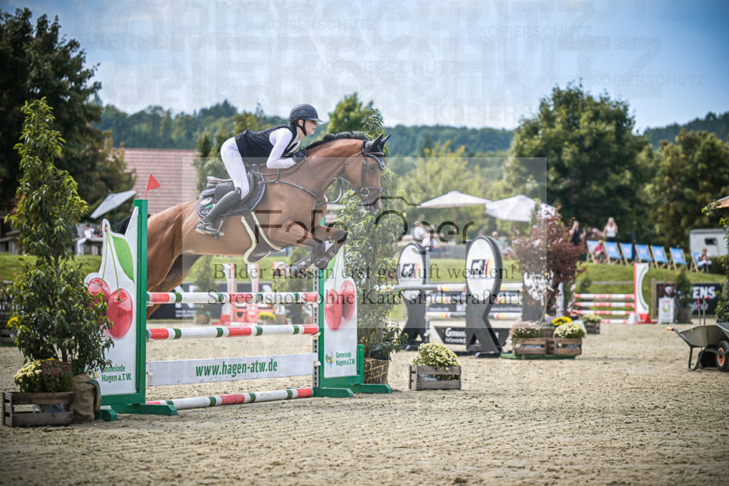 DOS_5813 | Entdecke hochwertige Reitturnierfotos von Foto Oger. Professionell, emotional und authentisch – jetzt Lieblingsmomente im Shop bestellen.Deutschlandweite Turnierfotografie. - Realisiert mit Pictrs.com