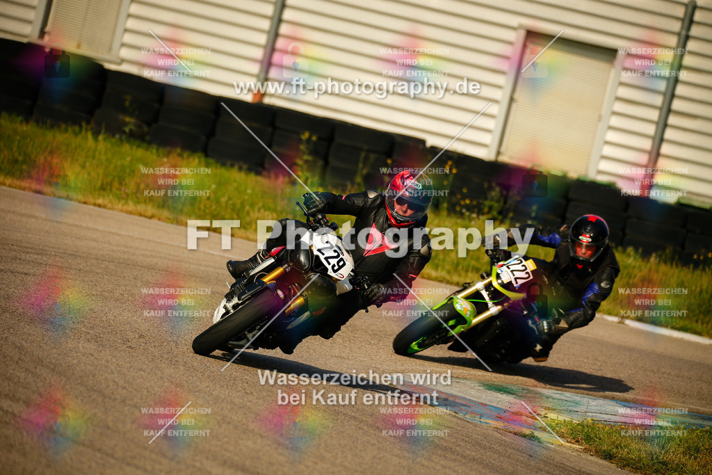 _MOT5456 | Hier findet Ihr Bilder von Touristenfahrten auf der Nürburgring Nordschleife oder von anderen Veranstaltungen die ich besucht habe. Viel Spass beim Durch Schauen 