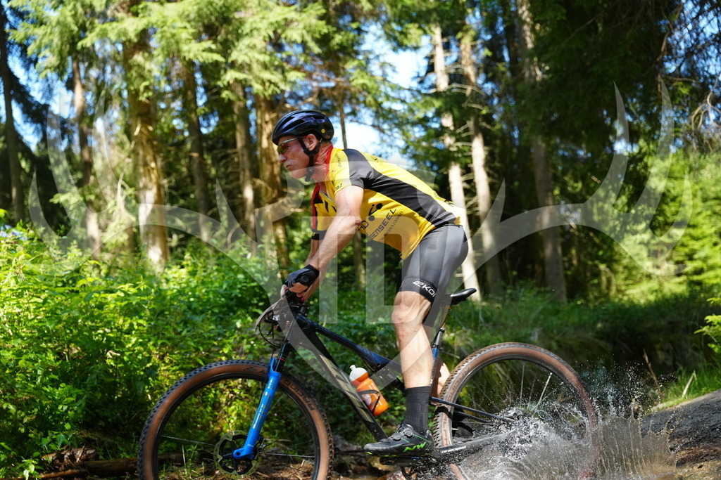 FC101713 | Fotogalerie der Treibjagd im Dunkelwald - Dein MTB Etappenrennen im Erzgebirge - Realisiert mit Pictrs.com