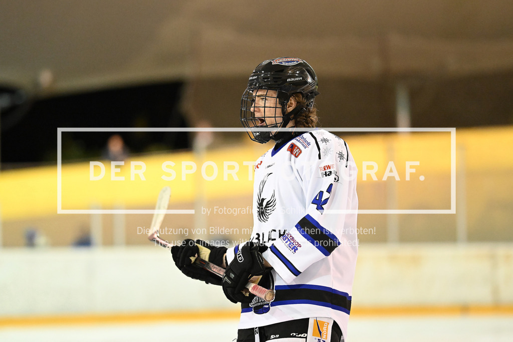 Eishockey I Herren I Saison 2023-2024 I Regionalliga Nord I 4. Spieltag I Hamburger SV - CE Timmendorf I 03331 | 42 LAVOIE Yannic - Realisiert mit Pictrs.com