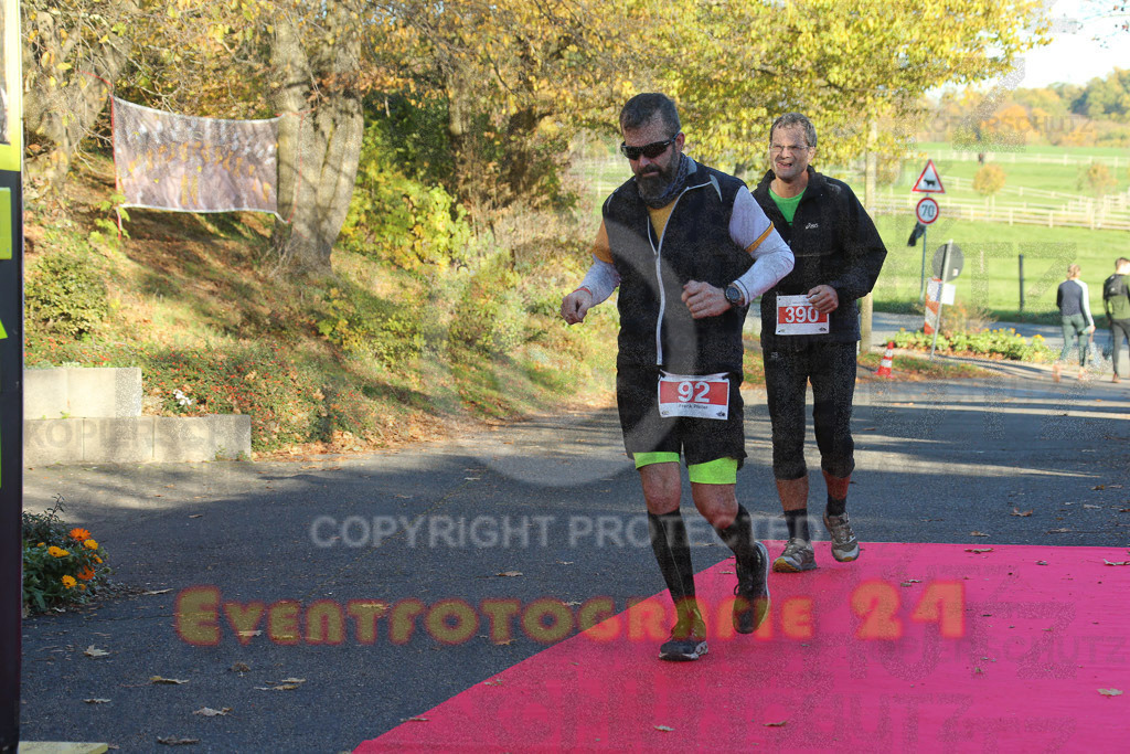 221113_1423_EX1_0063 | Sportfotografie im Rhein-Sieg Kreis, Köln, Bonn, NRW, Rheinland Pfalz, Hessen, etc. Unser Tätigkeitsfeld umfasst den Laufsport vom Volkslauf über den Marathon, Duathlon, Triathon bis zum Ultralauf wie Kölnpfad Ultra oder Schindertrail.