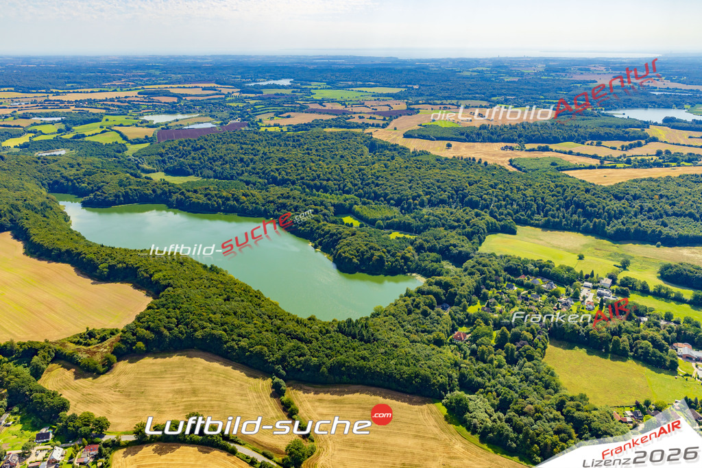 Luftbild Vs Google Maps  Ukleisee  Eutin -Das Luftbild wurde 2025 vom UL-Flugzeug heraus erstellt ( keine Drohnenluftbilder ) - Hochauflösende Luftaufnahme -Nicht vergleichbar mit Google Maps oder Satelittenbilder- Die Geschenkidee !Mit Lizenz und Bildrechte bestellbar