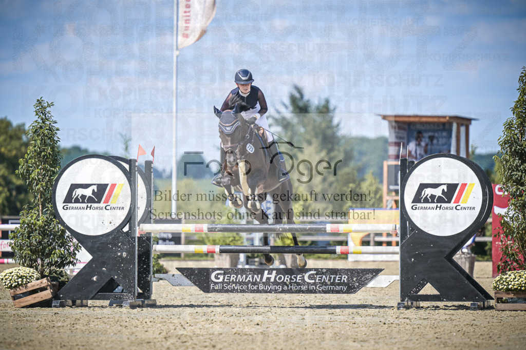 DOS_0458 | Entdecke hochwertige Reitturnierfotos von Foto Oger. Professionell, emotional und authentisch – jetzt Lieblingsmomente im Shop bestellen.Deutschlandweite Turnierfotografie. - Realisiert mit Pictrs.com