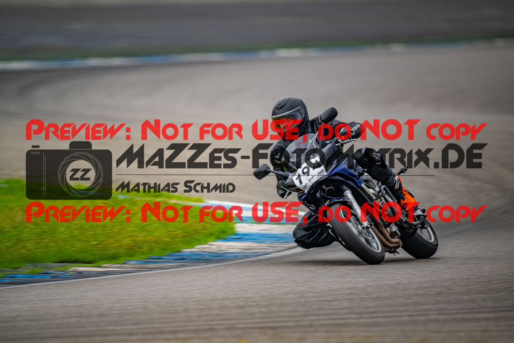 MaZZes_FotoMatrix_240702_6007705_9946 | GELB