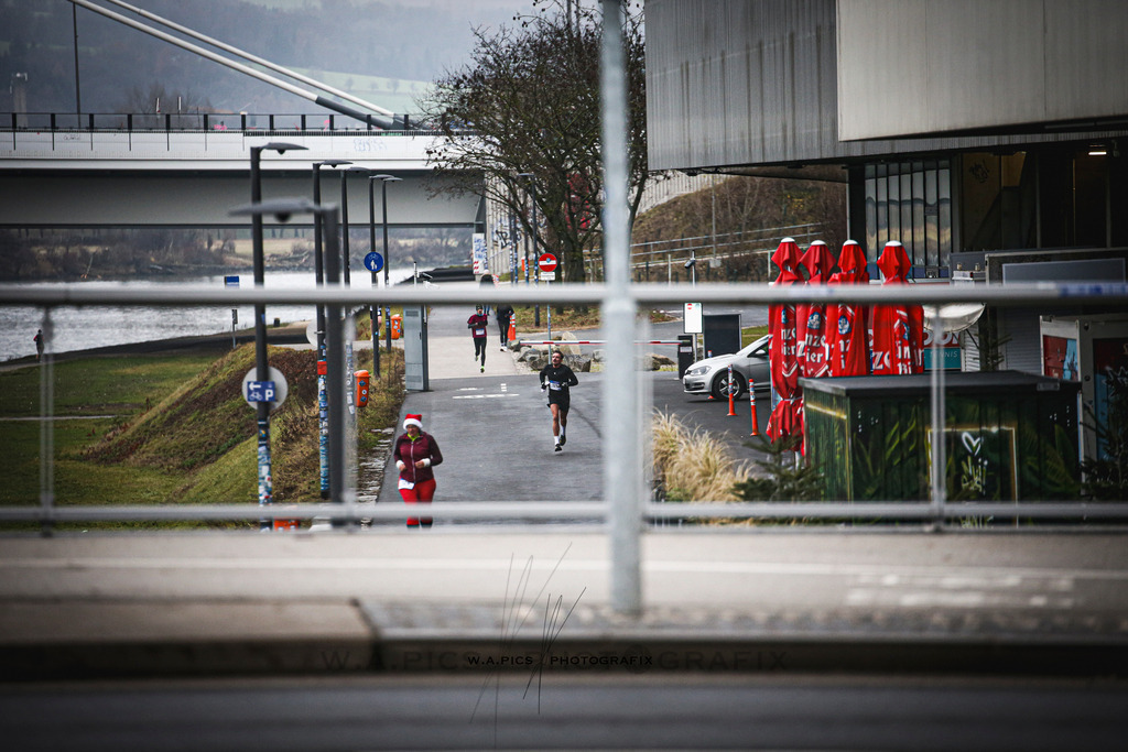 ..... | Linz, AUSTRIA,14. Dezember 25, ALOHA WINTERLAUF DEZEMBER 25 , Image shows: Photo: WAPICS / Andreas Willdoner