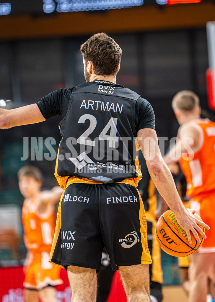 Basketball I Herren I Saison 2025-2026 I ProB Nord I 18. Spieltag I Rasta Vechta II - LOK Bernau-85 | Guy Artman Nahmias (24,LOK Bernau) - Realisiert mit Pictrs.com