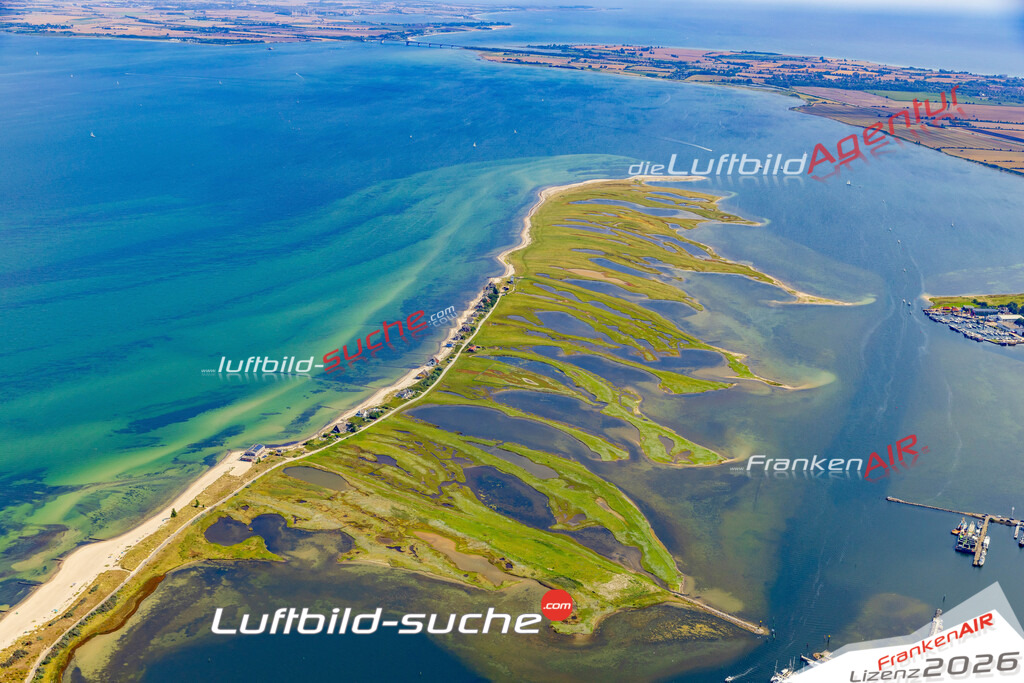 Graswarder Strand Heiligenhafen Bild- Das Luftbild wurde 2025 vom UL-Flugzeug heraus erstellt ( keine Drohne bzw. Drohnenaufnahme ) - Hochauflösende Luftaufnahme -Nicht vergleichbar mit Google Maps oder Satelittenbilder- Die Geschenkidee !Mit Lizenz und Bildrechte bestellbar - CC