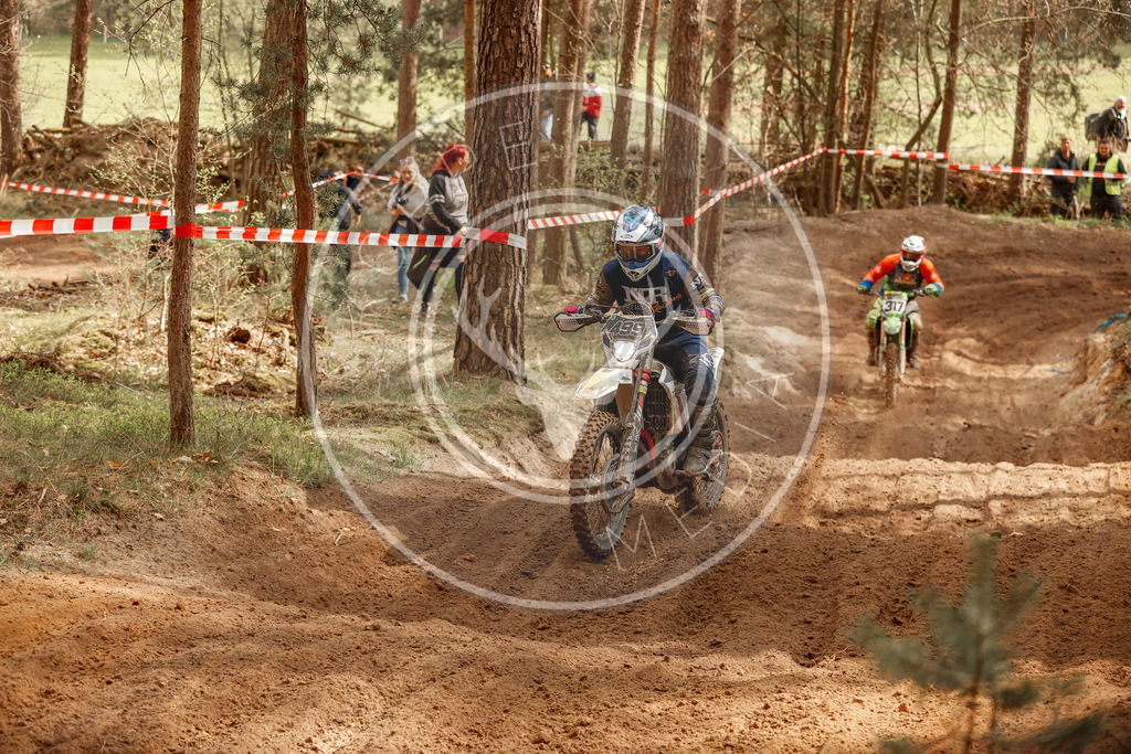 4TaktLauf1-423 | koppe-media - Realisiert mit Pictrs.com