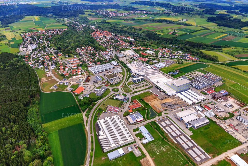 Luftbild: Industriegebiet mit chefbeschlag GmbH und Blickle Räder+Rollen GmbH u. Co. KG in Rosenfeld im Bundesland Baden-Württemberg in Deutschland.Foto: IMG_114629.jpg vom 31.05.2019 durch Werner Riehm/FLY-FOTO.deWWW.CHEFBESCHLAG.DEIhr Räder und Rollen Hersteller für alle Einsatzbereiche | Blickle