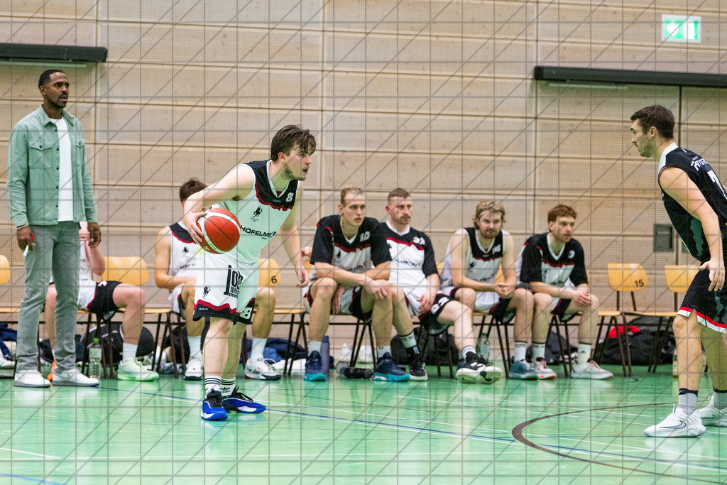 2. RL West | 19.10.2024 | BBC OS vs. Bad Essen | 2. RL West | 19.10.2024 | BBC OS vs. Bad Essen - - - - - CREDIT, www.bullenfotos.de, Martin König, Hörner Weg 40, D-49078 Osnabrück, +4917663732967, Nutzung und Weitergabe nur zu den vereinbarten Zwecken. Presseanfragen an Ersteller. Alle Rechte beim Ersteller. - - - - - - Realisiert mit Pictrs.com