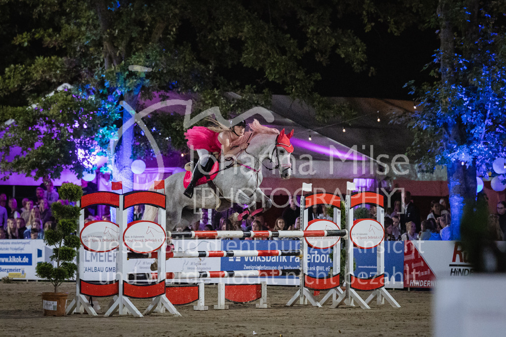 230827_Delbrueck_Kostuem-834 | Deine schönsten Turniermomente als professionelle Fotos! Entdecke hochwertige Pferdesport-Fotografie im Online-Shop. Jetzt Fotos finden & bestellen!