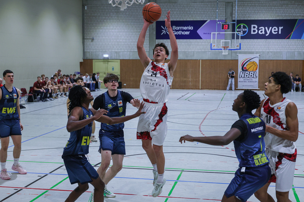 NBBL BAYER GIANTS vs EWE Baskets Juniors Oldenburg-76 | Fotos von Basketballspielen aus dem Raum NRW fotografiert von Gero Mueller-Laschet und Daniel Schaefer - Realisiert mit Pictrs.com