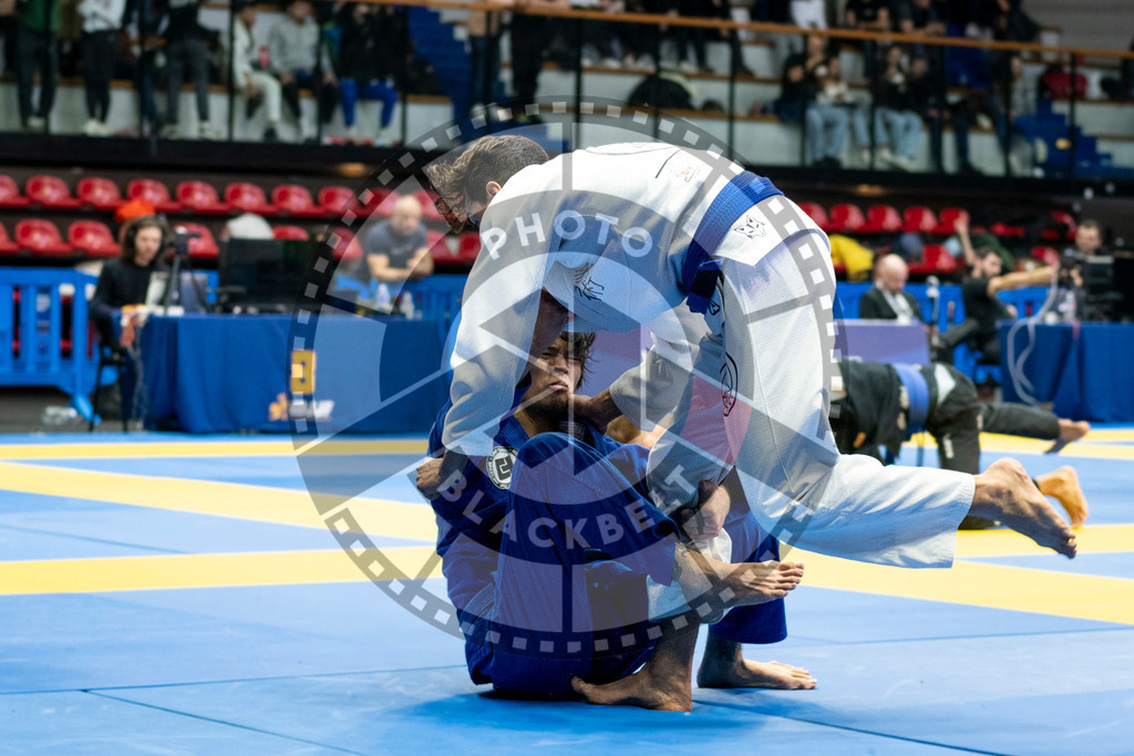 20240121PBB7172 | Fighters compete during the second day of the IBJJF European Championship in Paris, France, on January 21, 2024.