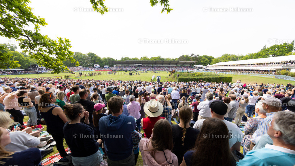 TH_Übersicht Massen_8509 | Deutsches Spring- und Dressur-Derby 2023 am 21.05.23 in Hamburg, Derby Platz Klein Flottbek, Thomas Hellmann, _H_R1486
