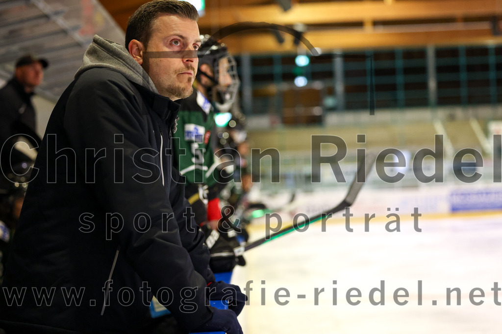2022-09-23_025_TSV_Erding_gegen_EV_Fuessen | Erding, Deutschland, 23.09.2022:
Eishockey, Bayernliga 2022 / 2023, Testspiel, TSV Erding gegen EV Füssen, Endergebnis: 1:3

Foto: Christian Riedel / fotografie-riedel.net