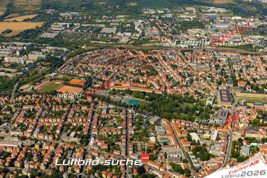 Luftbild der Stadt Weimar - Das Luftbild wurde 2025 vom UL-Flugzeug heraus erstellt ( keine Drohnenaufnahme ) - Hochauflösende Luftaufnahme - für Wandbilder und großformatige Ausdrucke geeignet. Das besondere Geschenk!Hier alle&nbsp;Infos zur Lizenzierung der LuftaufnahmeWir fliegen auch dieses Jahr wieder in Ihre Region um Luftbilder zu erstellen.- Luftbild anfragen