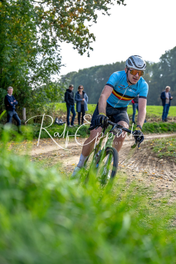 Ralf Eppink Photography 20251012_DSC04550 | Sportfotografie, Eventfotografie, Porträtfotografie, Radsport Fotograf, Triathlon Fotograf, Düsseldorf Fotograf, Köln Fotograf, Actionfotografie, Teamfotografie, Peoplefotografie, Business Portraits, Veranstaltungsfotografie, Reportagefotografie - Realisiert mit Pictrs.com