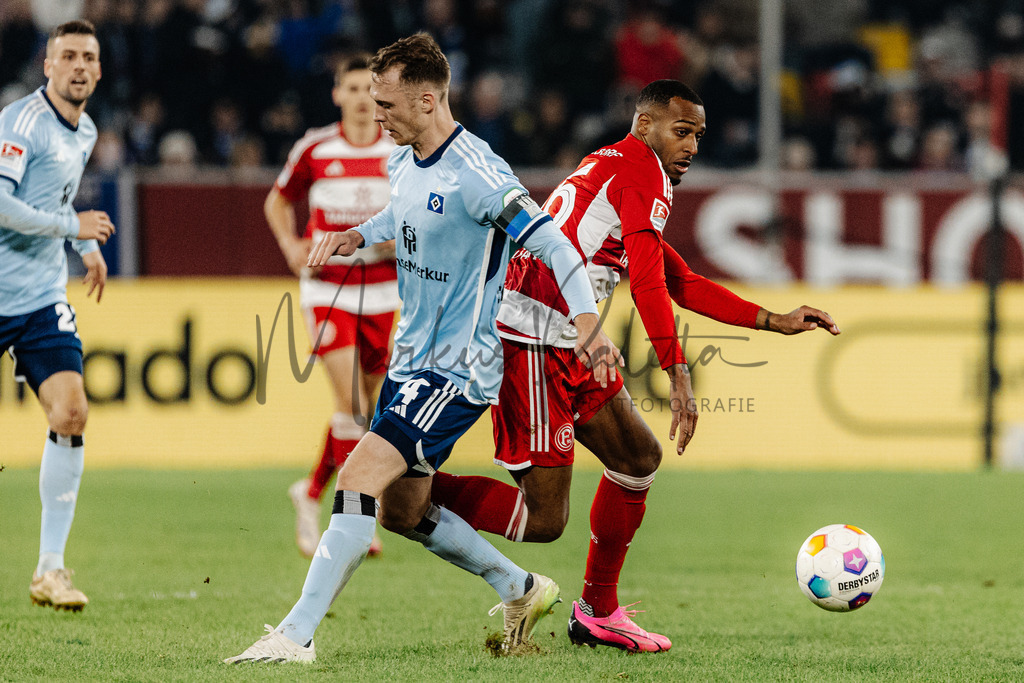 2. Bundesliga, Saison 2023/24, 25. Spieltag: Fortuna Düsseldorf - Hamburger SV | Düsseldorf, 08.03.2024: 2. Bundesliga, 25. Spieltag, Fortuna Düsseldorf gegen Hamburger SV in der Merkur Spiel-Arena in Düsseldorf. Foto: sportfotografie.ms | Markus Paletta - Realisiert mit Pictrs.com