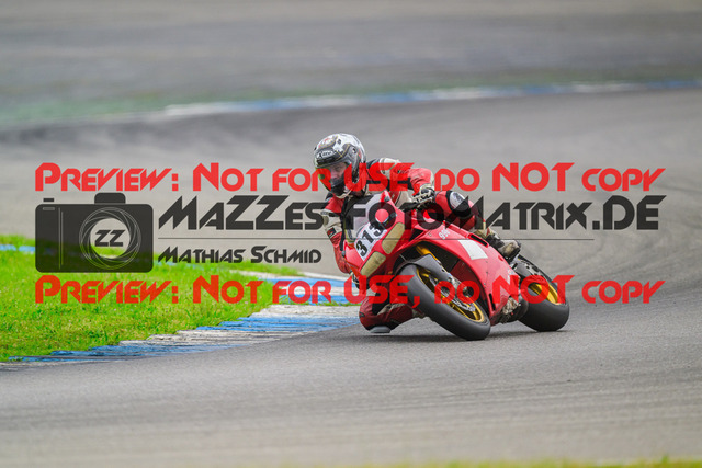 MaZZes_FotoMatrix_240521_6007705_2835 | WEISS