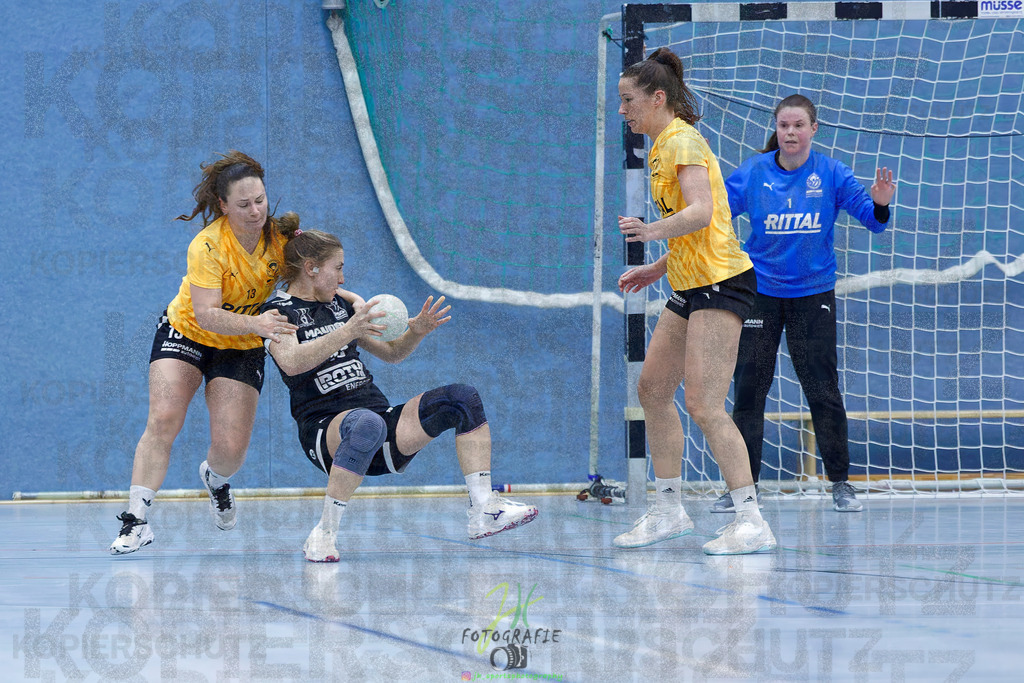 Handball Frauen Oberliga Mitte, HSG Eibelshausen/Ewersbach - HSG Lumdatal | Handball Frauen Oberliga Mitte, HSG Eibelshausen/Ewersbach - HSG Lumdatal am 21.02.2026 in Dietzhölztal-Steinbrücken (Sporthalle am Hammerweiher)Photo © 2026 - Jörg Heinrich - Realisiert mit Pictrs.com