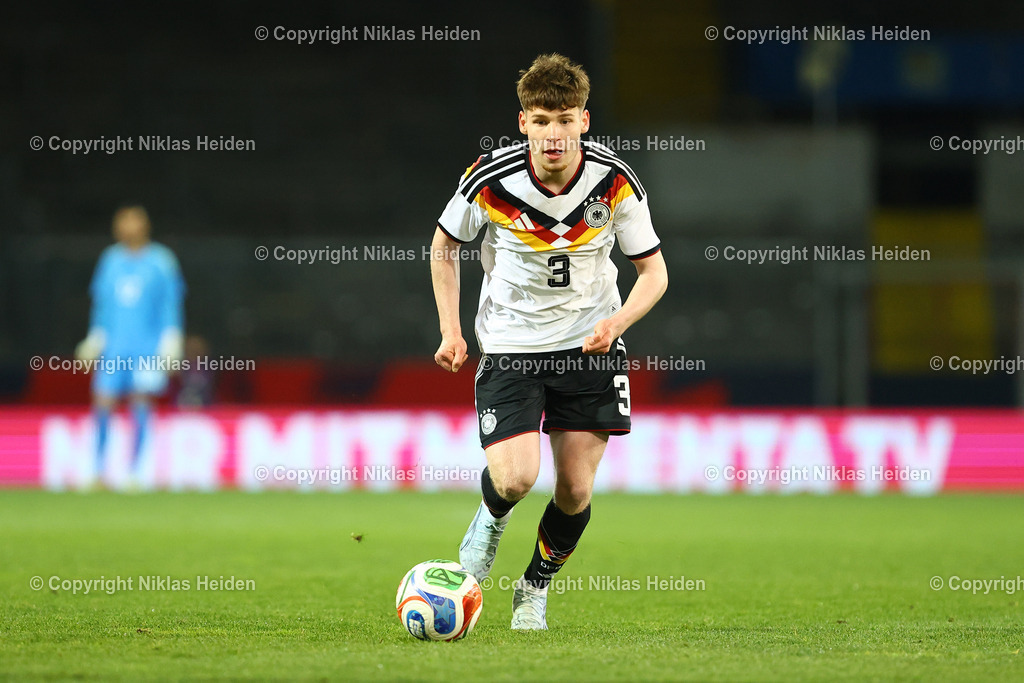 NH_DeutschlandU21_NordirlandU21_U21EMQualifikation_27032026 | #3 Lukas Ullrich (Deutschland U21)Fußball I Junioren I U21-EM-Qualifikation I Saison 2025-2026 I 8. Spieltag I Deutschland U21 - Nordirland U21 I 27.03.2026 I Eintracht-Stadion