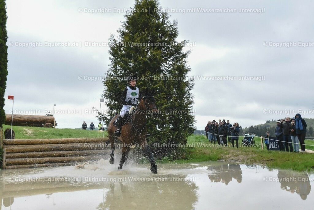 20230513_CCI2_Section2_Gelände_0196 | equistock