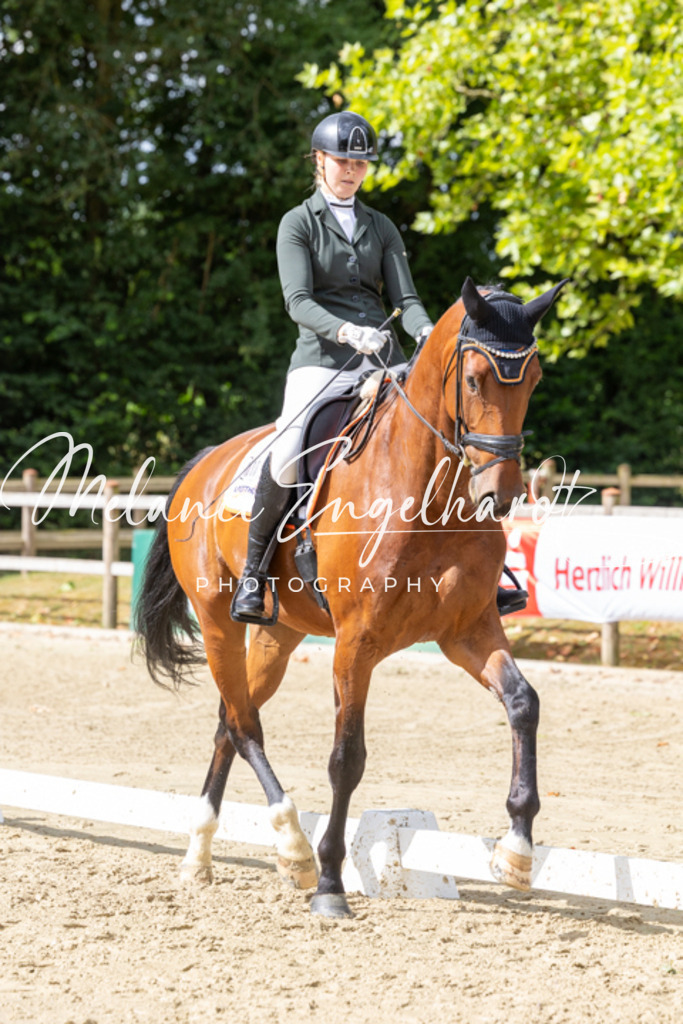7I8A3904 | melanie-engelhardt-photography - Realisiert mit Pictrs.com