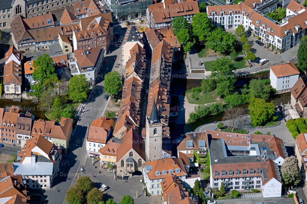 4026663 | ERFURT 07.05.2020 Historische Alte Brücke " Krämerbrücke Erfurt " über die Gera im Ortsteil Altstadt in Erfurt im Bundesland Thüringen, Deutschland. // Historic Old Bridge " Kraemerbruecke Erfurt " across Gera in the district Altstadt in Erfurt in the state Thuringia, Germany. Foto: Gerhard Launer
