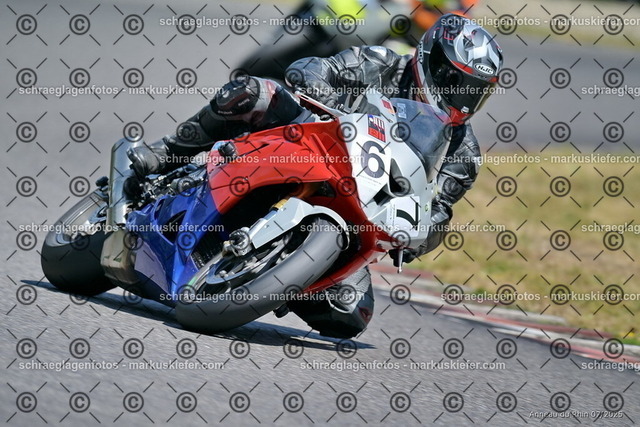 25bt04-0997 | markuskiefer.com - Realisiert mit Pictrs.com