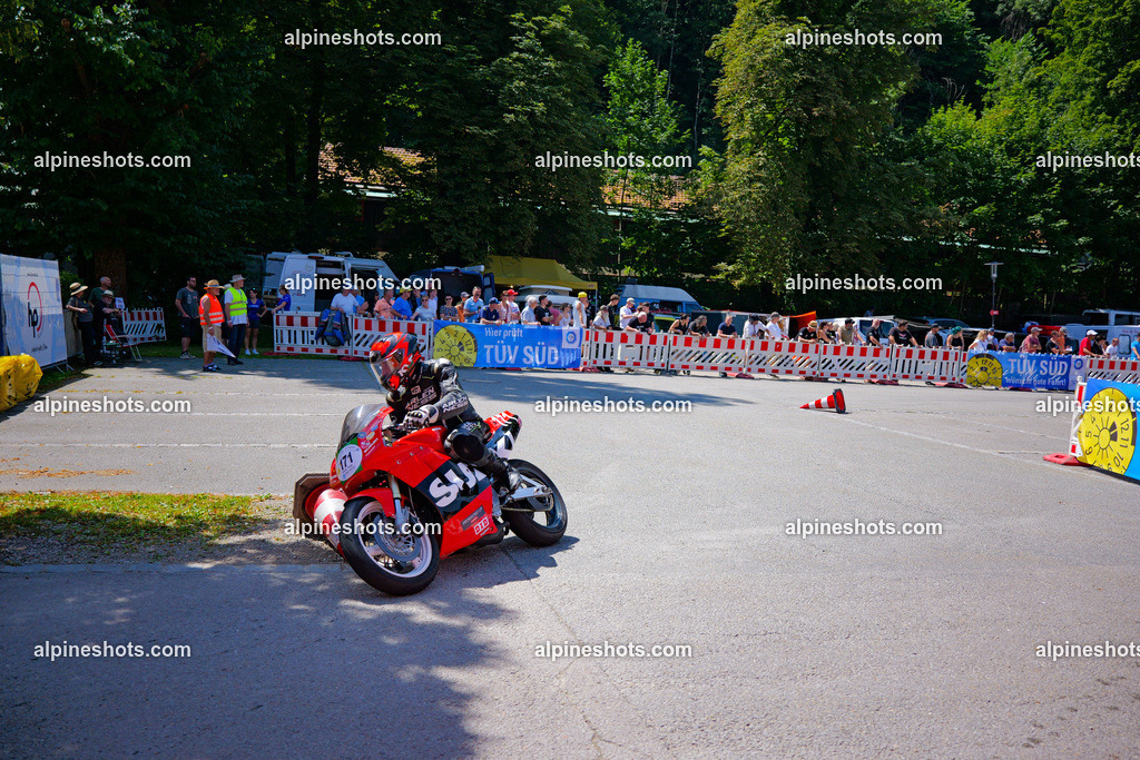 P1036907-2 | Erleben Sie atemberaubende, hochqualitative Fotos Ihrer Fahrt entlang der malerischen Alpenstraßen. Besuchen Sie alpineshots.com, um professionelle Aufnahmen Ihrer unvergesslichen Reise zu finden und zu kaufen - Realisiert mit Pictrs.com