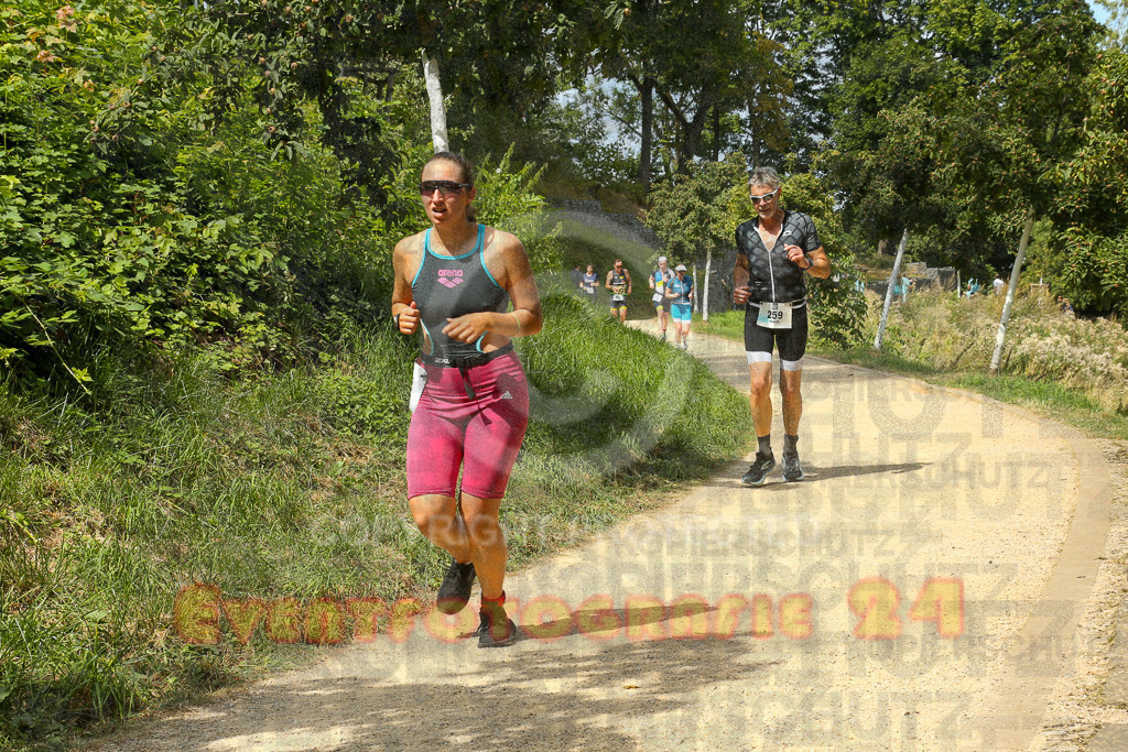 250824_1322_EX1_2172 | Sportfotografie im Rhein-Sieg Kreis, Köln, Bonn, NRW, Rheinland Pfalz, Hessen, etc. Unser Tätigkeitsfeld umfasst den Laufsport vom Volkslauf über den Marathon, Duathlon, Triathon bis zum Ultralauf wie Kölnpfad Ultra oder Schindertrail.