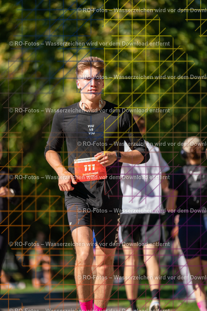 2026 Lifestyle Würzburglauf -674 | Sportfotografie von RO-Fotos: Motorsport, Motocross, Enduro, Laufveranstaltungen und Triathlon. Professionelle Fotos von Sportlern und Events. - Realisiert mit Pictrs.com